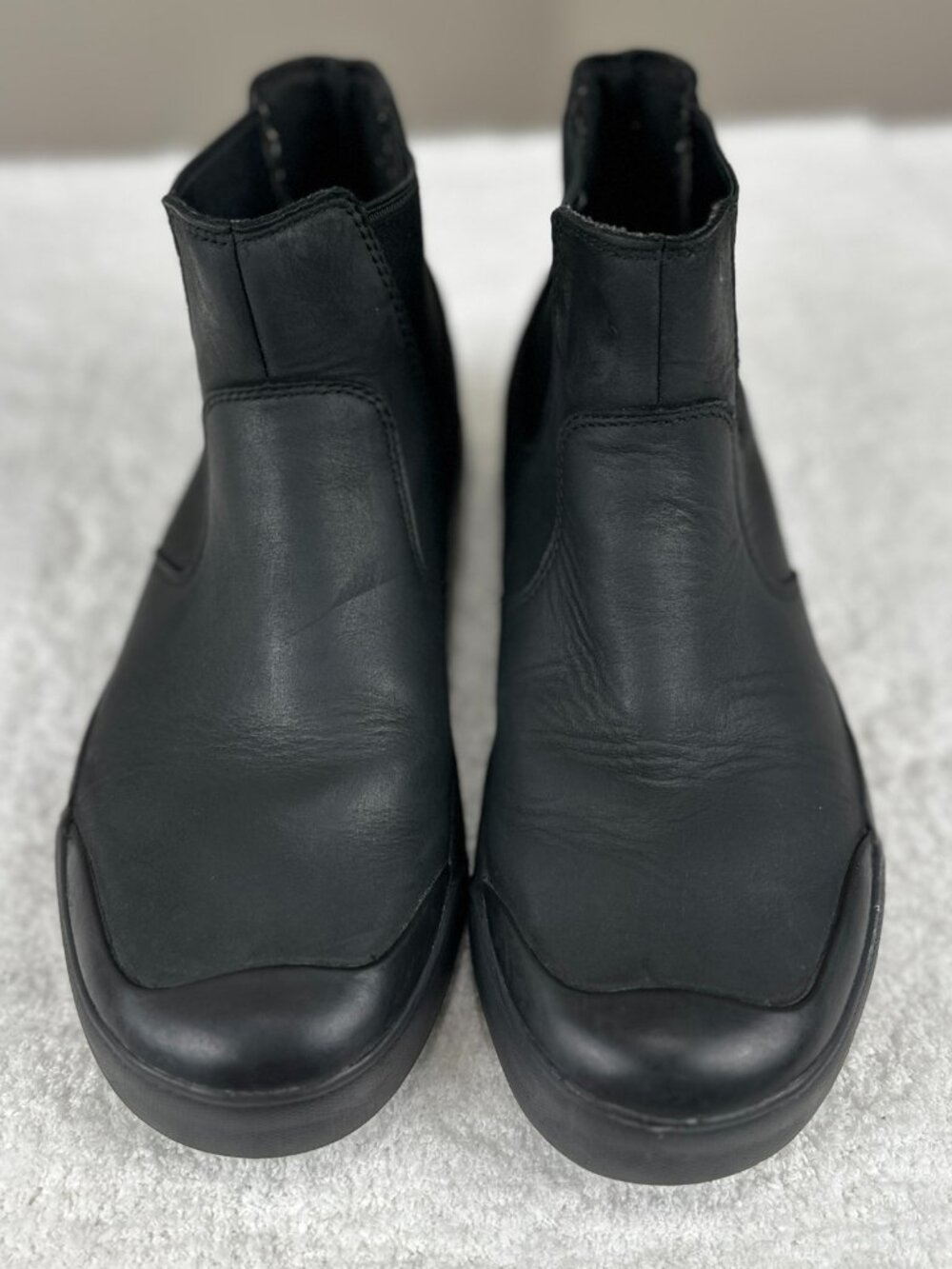 KEEN Black Leather Chelsea Ankle Boots Comfort Slip On Women's Size 9